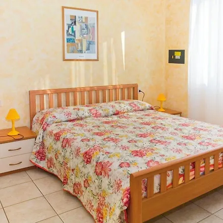 Fuer 6 Personen Ca 70 Qm In Bibione, Adriakueste Italien Und Umgebung Lejlighed Bibione